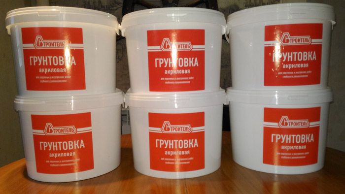 Untuk kertas dinding, anda harus memilih komposisi sejagat.