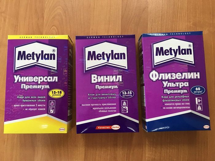 Semasa membeli kertas dinding, penjual akan mengesyorkan komposisi terbaik kepada anda