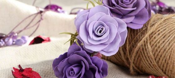 Fiori fai-da-te di foamiran