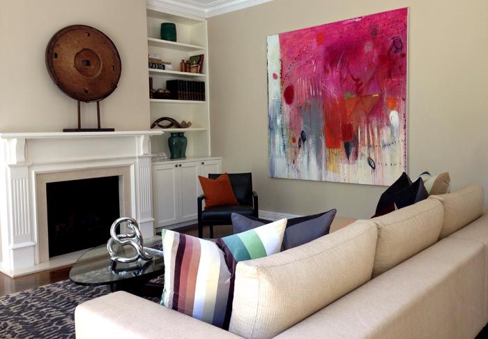 โปสเตอร์นามธรรมควรเข้ากับสไตล์ทั่วไปของห้องและไม่ทำให้เกิดความสับสนเกี่ยวกับการจัดวางในห้อง