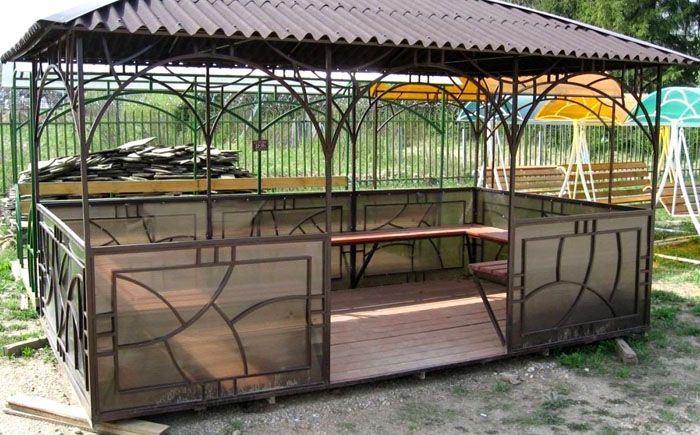 ง่ายต่อการติดแผ่นโพลีคาร์บอเนตม่านผ้าหรือวัสดุอื่น ๆ กับโลหะ