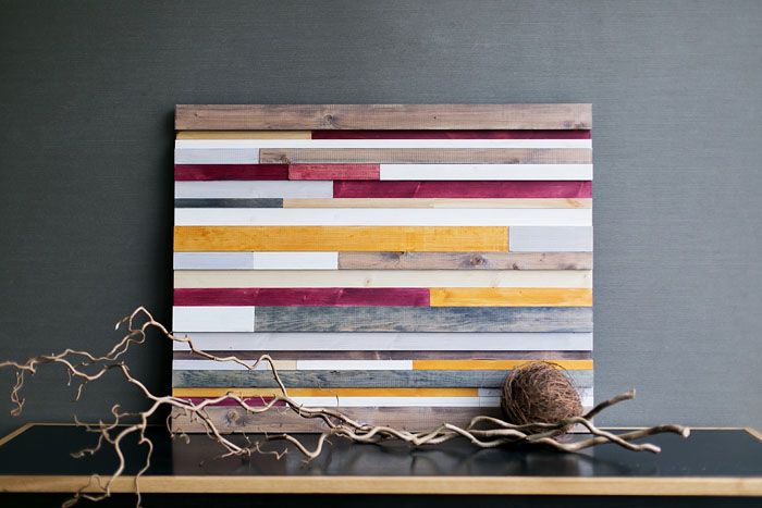 За да украсите стаята, не се колебайте да използвате ръчно изработени неща, те могат да бъдат намерени в онлайн магазините на Handmade works