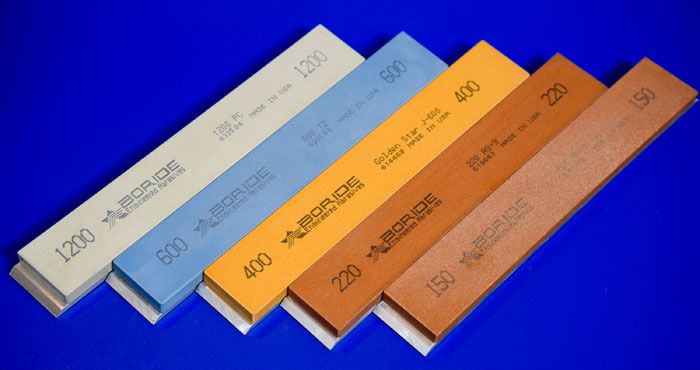 تنتج الصناعة قضبان من أنواع مختلفة وبأحجام مختلفة من الحبوب