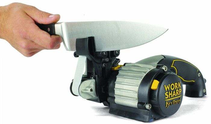 العمل الكهربائي يمكن استخدام Sharp Ken Onion Edition بواسطة المحترفين وفي شقة عادية