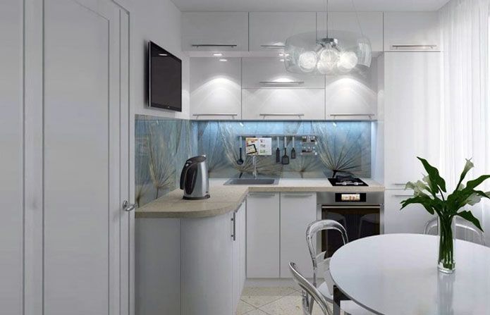 Warna cahaya secara visual meluaskan kelantangan