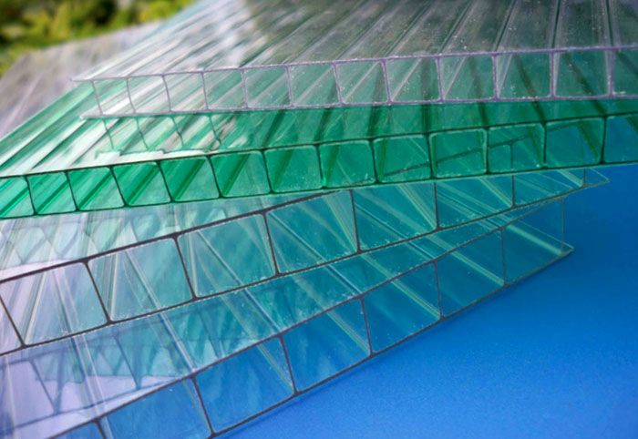 For cladding greenhouses and greenhouses, polycarbonate sheets with cavities and stiffening ribs are used