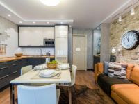 Canapele înguste sunt potrivite pentru bucătăriile lungi și spațioase