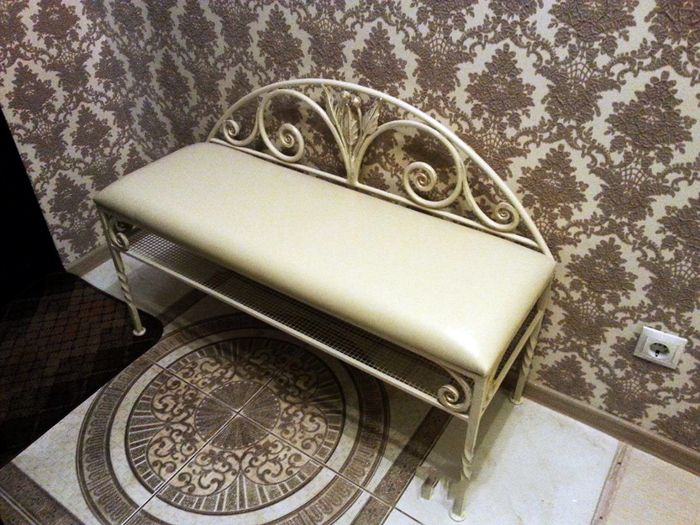 Beyaz renk odayı yeniler