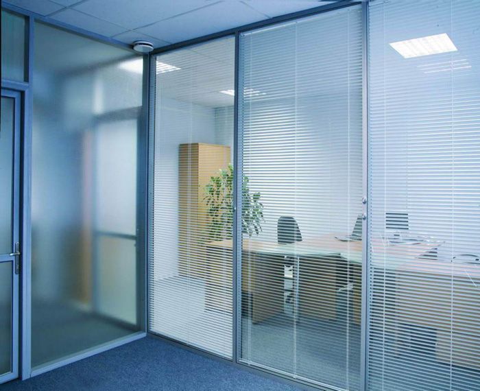 Such curtains do not need to be cleaned and washed, because they are located in a closed interframe space