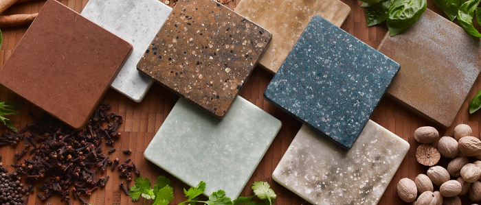 Като декорация за стълби, огради, мазета, камини, кухни, бани, фонтани - могат да бъдат избрани много цветове, които да съответстват на интериора