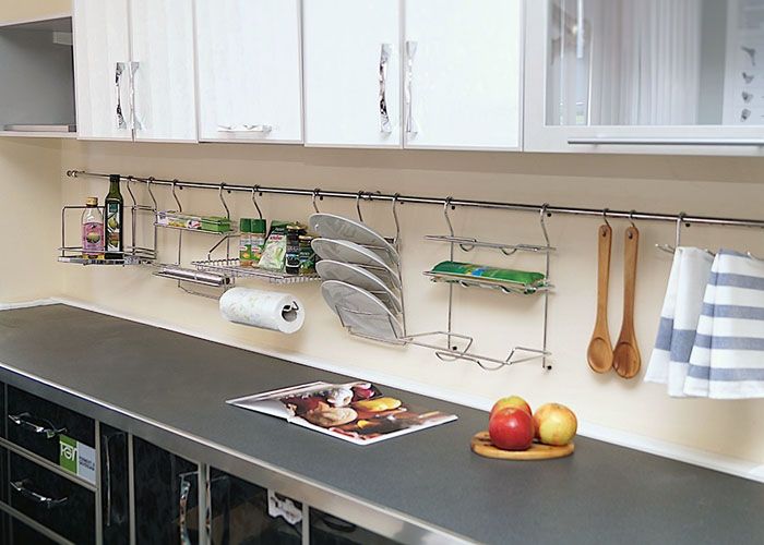 Rational use of the apron with the use of special rails, hooks, hanging holders