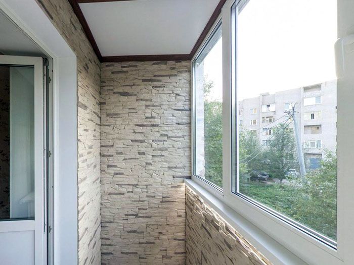 Можете да облицовате всичко по периметъра или да украсите само фрагмент от стената