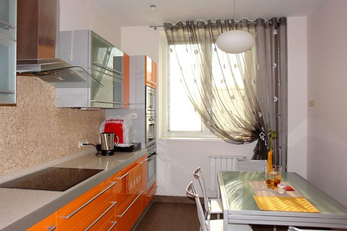 Narrow kitchen equipment