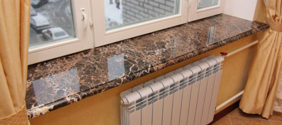 Kusen tingkap batu buatan