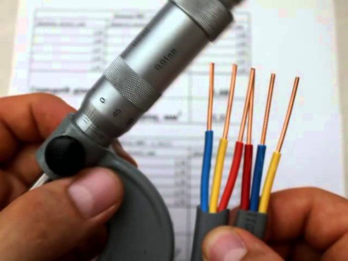 Đường kính của dây dẫn có thể được đo bằng micromet