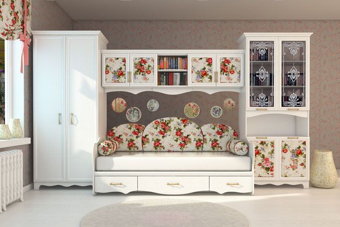 A single headset looks cheerful due to the brighter floral colors. The rest of the room must neutralize such rich colors, otherwise the overall impression will be ruined