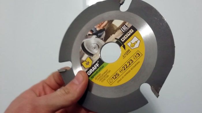 แผ่นดิสก์ที่มีฟันจำนวนน้อยจะตัดไม้ได้ดีทั้งตามแนวขวางและแนวขวาง