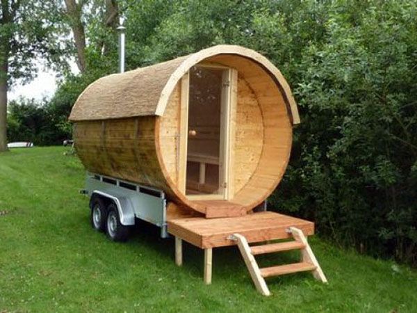 To transfer a bath on wheels from transport to working position requires a minimum of time and labor