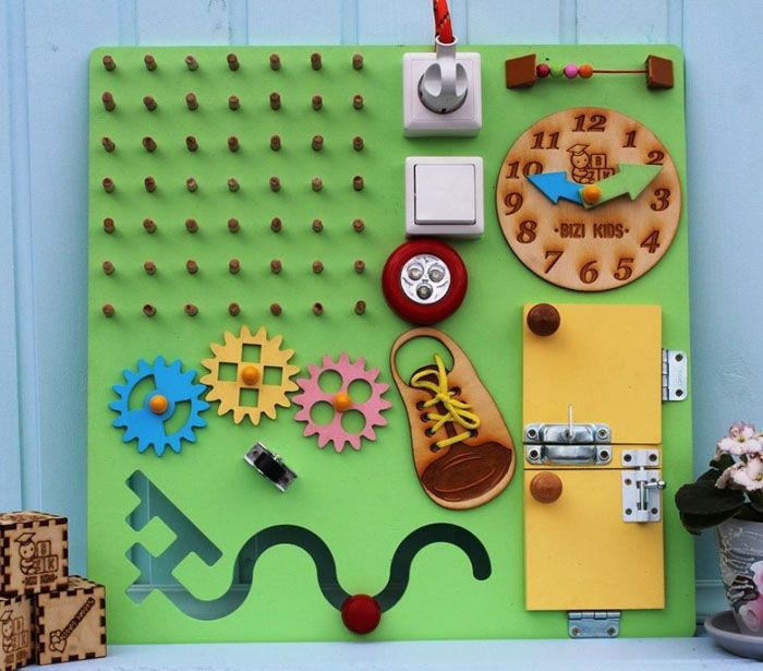 Зеленият фон е неутрален, умерено ярък