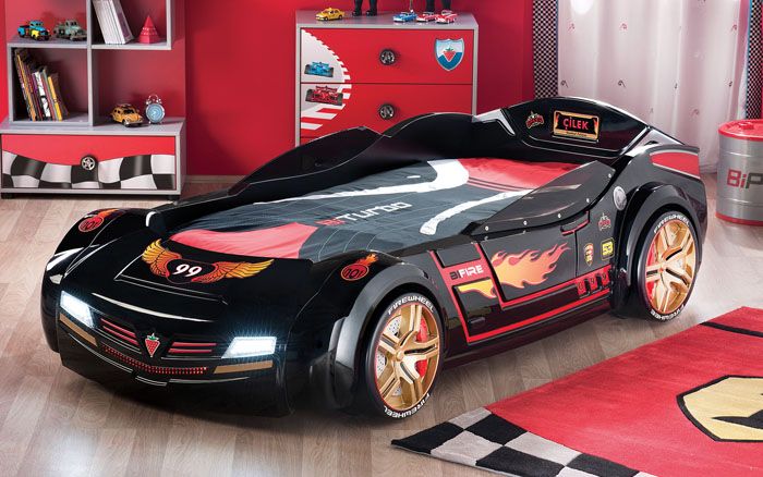 Slapen in je eigen auto is heerlijk! Maar de prijzen voor dergelijke auto's zijn behoorlijk hoog