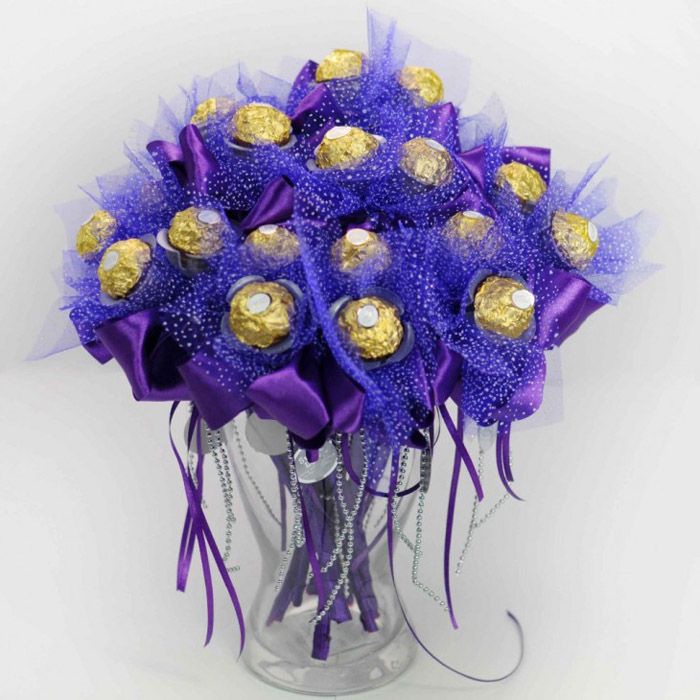 The use of tulle and organza will be appropriate