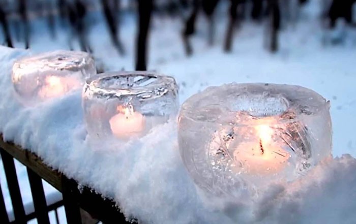 Ice sculptures will last a long time in suitable outdoor temperatures.It would be nice to make candlesticks out of ice for a romantic evening in the yard