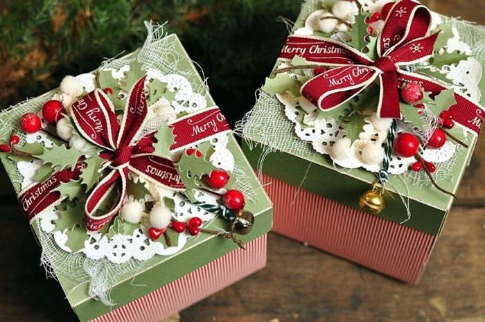 New Year's theme involves the use of a certain winter decor