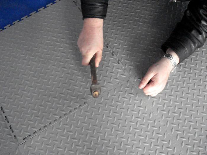 ขั้นตอนการปูกระเบื้องด้วยตัวล็อค