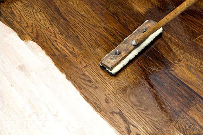 Λεκές στο ξύλο