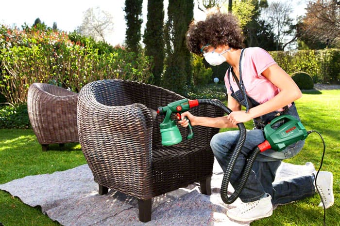 Για την εφαρμογή του nitromorilac από σκευάσματα με βάση το αλκοόλ, συνιστάται η χρήση πιστόλι ψεκασμού