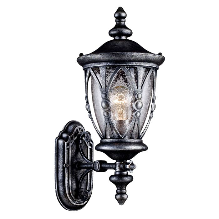 Антични лампи ще преобразят прилежащата територия, добавяйки към нея нотка на минали времена