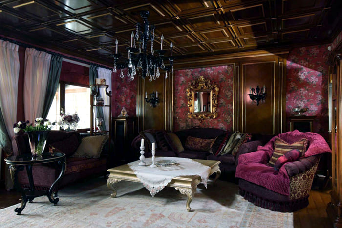 Die Farben des englischen Stils sind keineswegs neutral, aber auch nicht auffällig. Sie sind vielmehr tiefe und satte Töne.