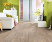 Linoleum di bawah lamina: foto