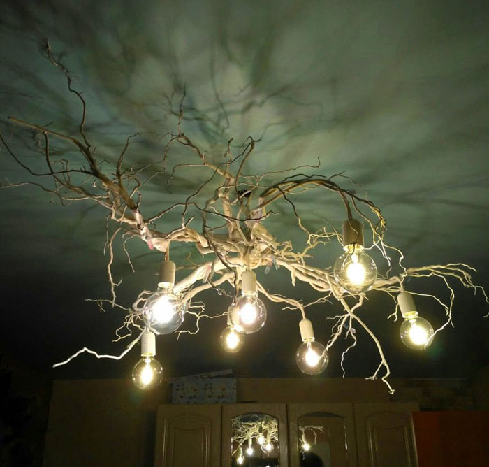 Ένας θαυμαστής των κόσμων του Howard Loughcraft χρειάζεται επειγόντως έναν τέτοιο πολυέλαιο