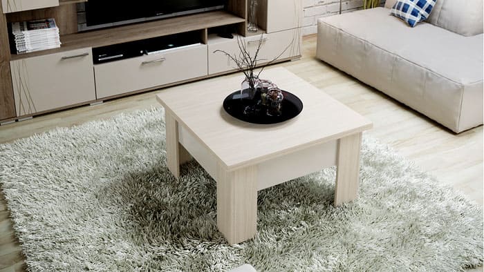 Questo tavolo ha una scatola di immagazzinaggio.