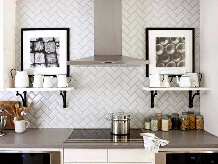 Местоположението на шарката променя възприятието за външния вид на кухнята