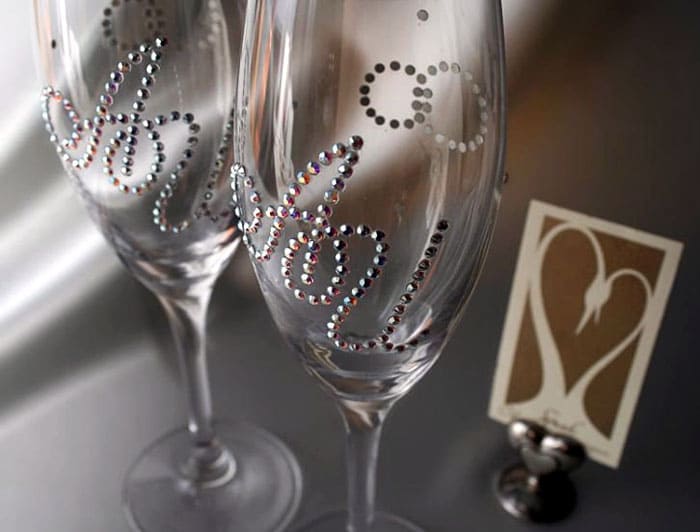 Sơn trang trí có thể phù hợp với các kênh khắc