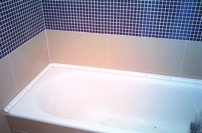 Το πλάτος των ραφών μεταξύ των σανίδων πρέπει να είναι το ίδιο