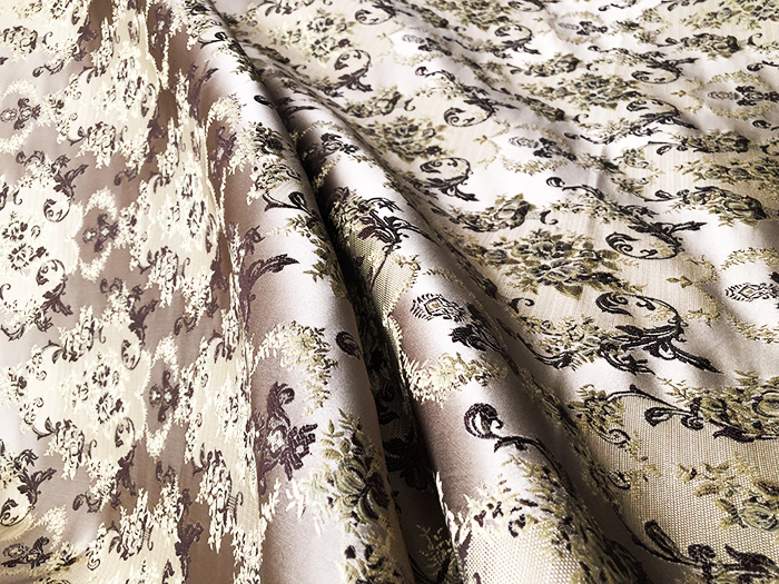 Моделиран жакард, модел, образуван чрез тъкане