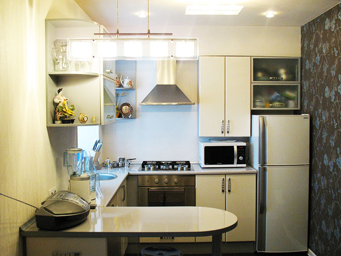 Es wäre schön, die Fensterbank als Tisch zu benutzen.