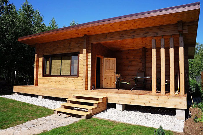 Sauna mit Terrasse und großer Veranda