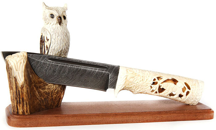 Стойка Бухал с удобен държач за ножове